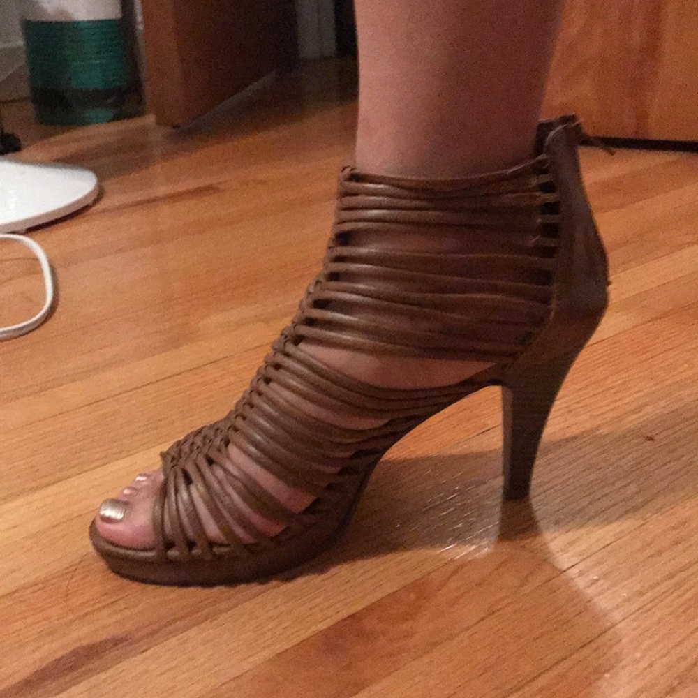 Madden Girl strappy brown sandals